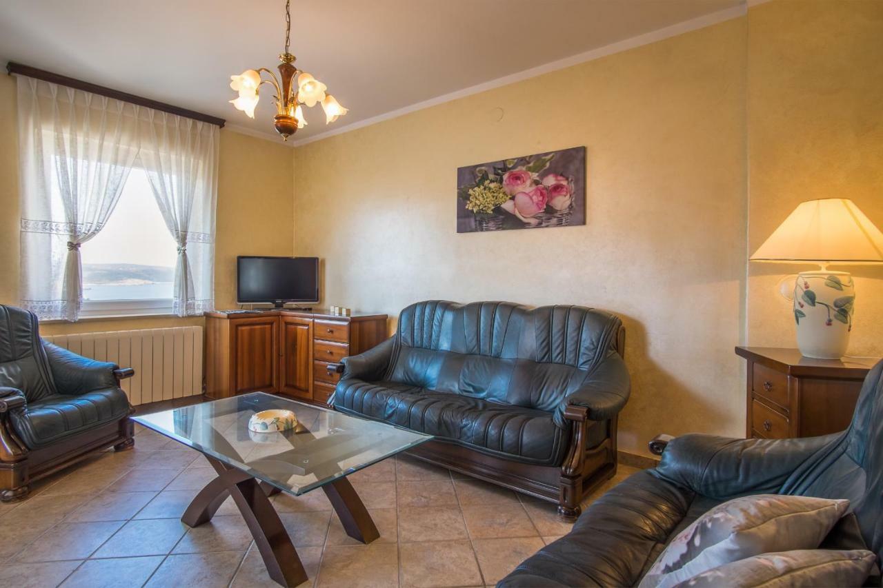 Apartman Cubranic Vrbnik (Primorje-Gorski Kotar) Exterior photo