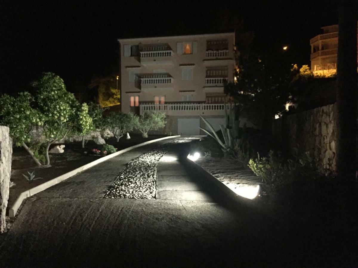 Apartman Cubranic Vrbnik (Primorje-Gorski Kotar) Exterior photo